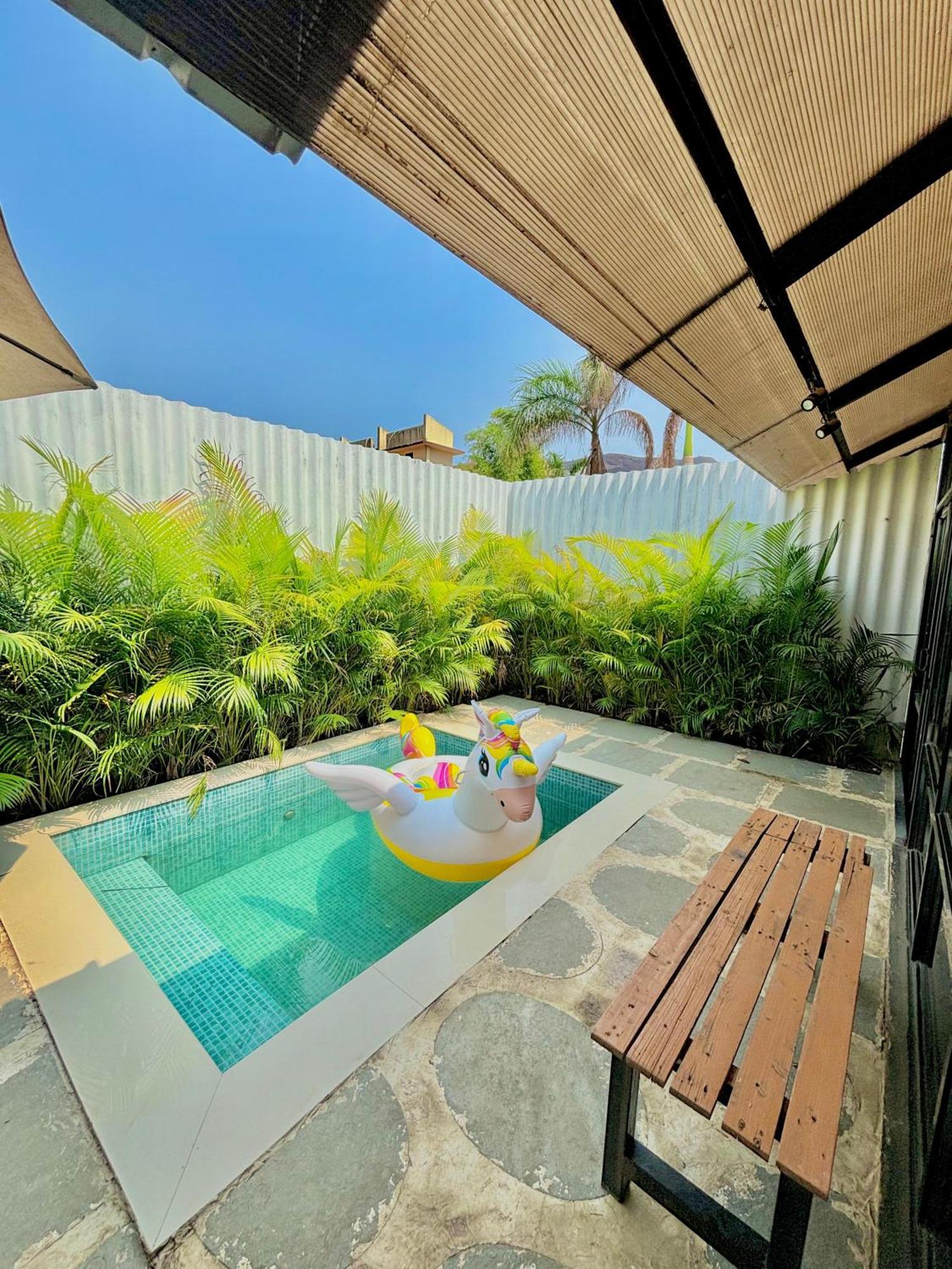 Glass House With Pvt Pool By Miracle Resort & Villa Лонавала Экстерьер фото